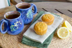 lemon-poppy-muffins