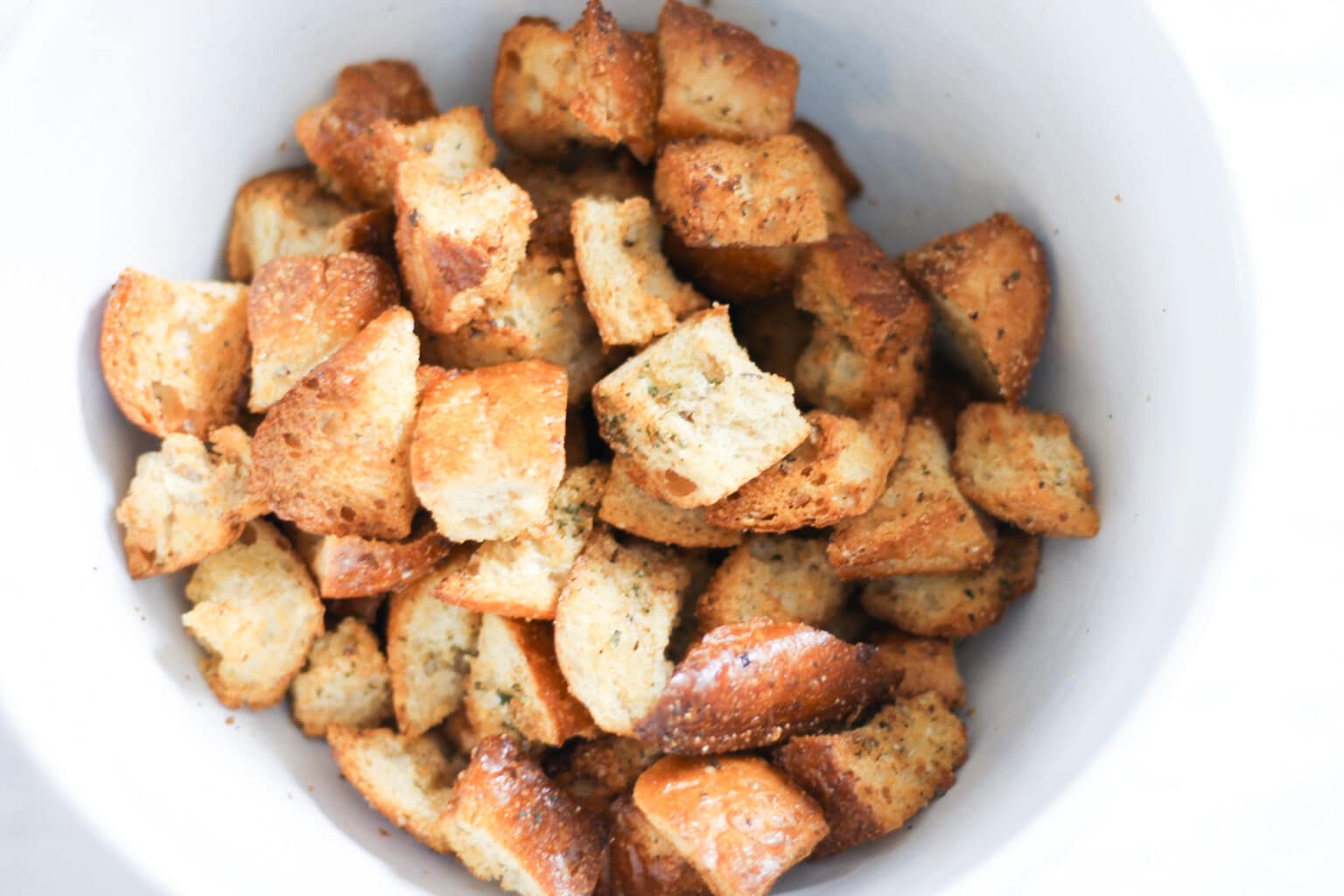 how-to-make-homemade-croutons-in-the-air-fryer-the-olive-blogger